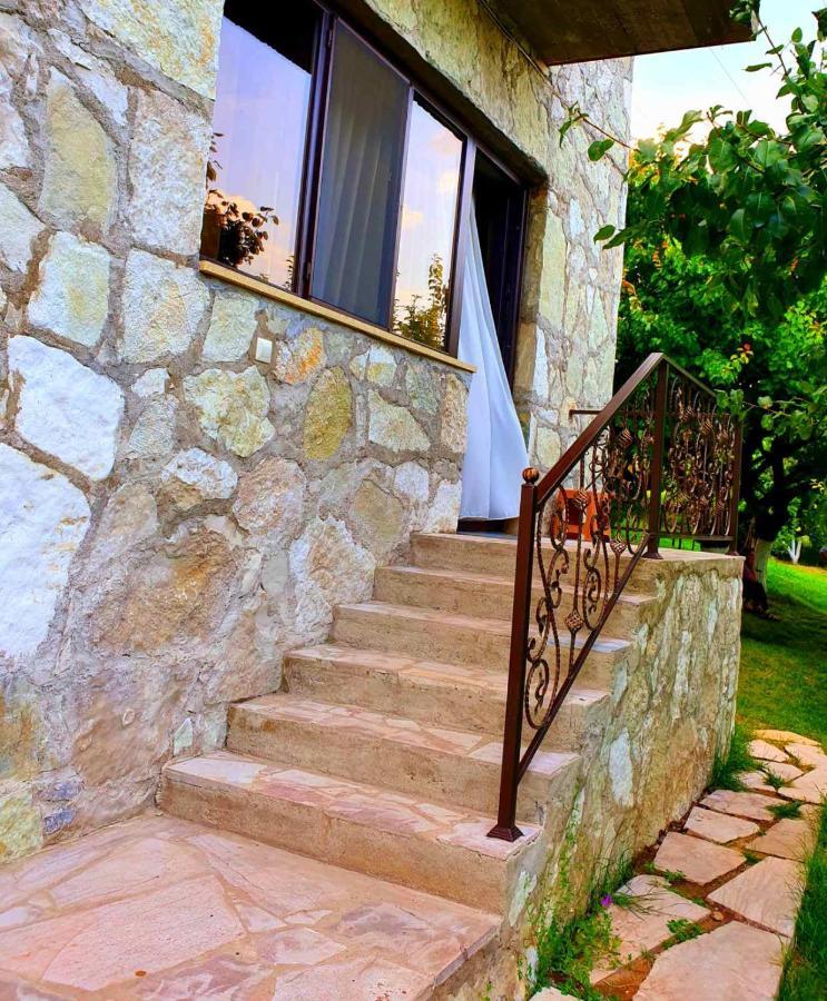 Guest House Ijevan'S Garden Exterior photo