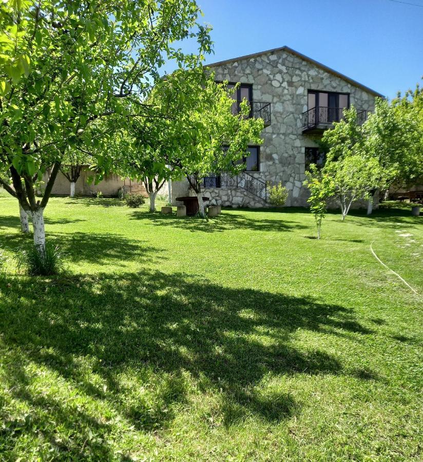 Guest House Ijevan'S Garden Exterior photo