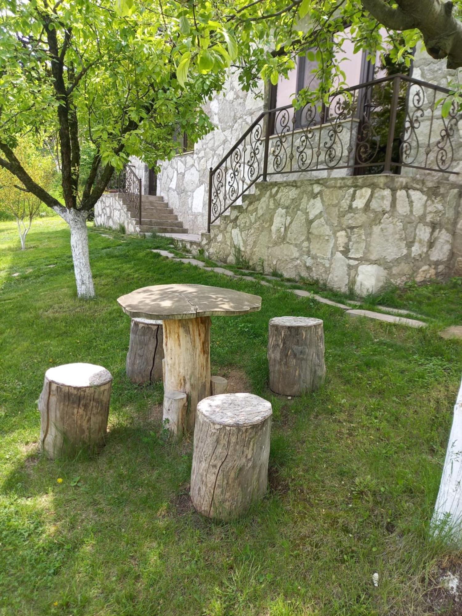 Guest House Ijevan'S Garden Exterior photo