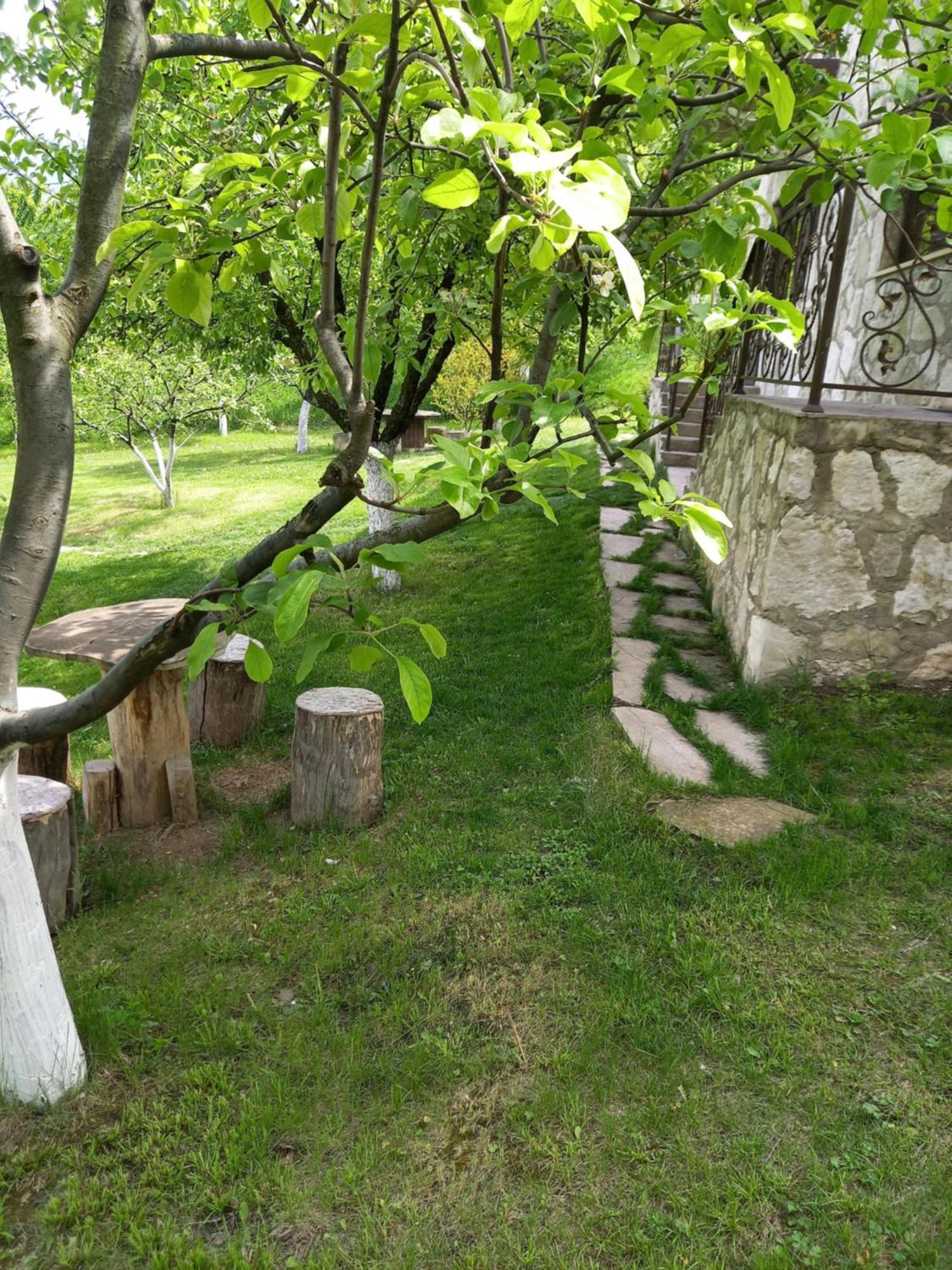 Guest House Ijevan'S Garden Exterior photo